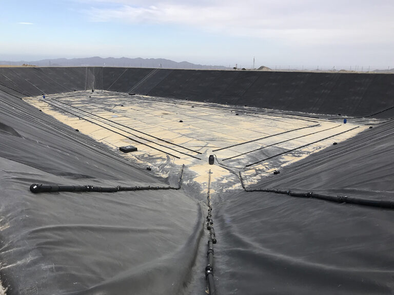 Cubierta flotante de 15000 m2. para finca de cítricos